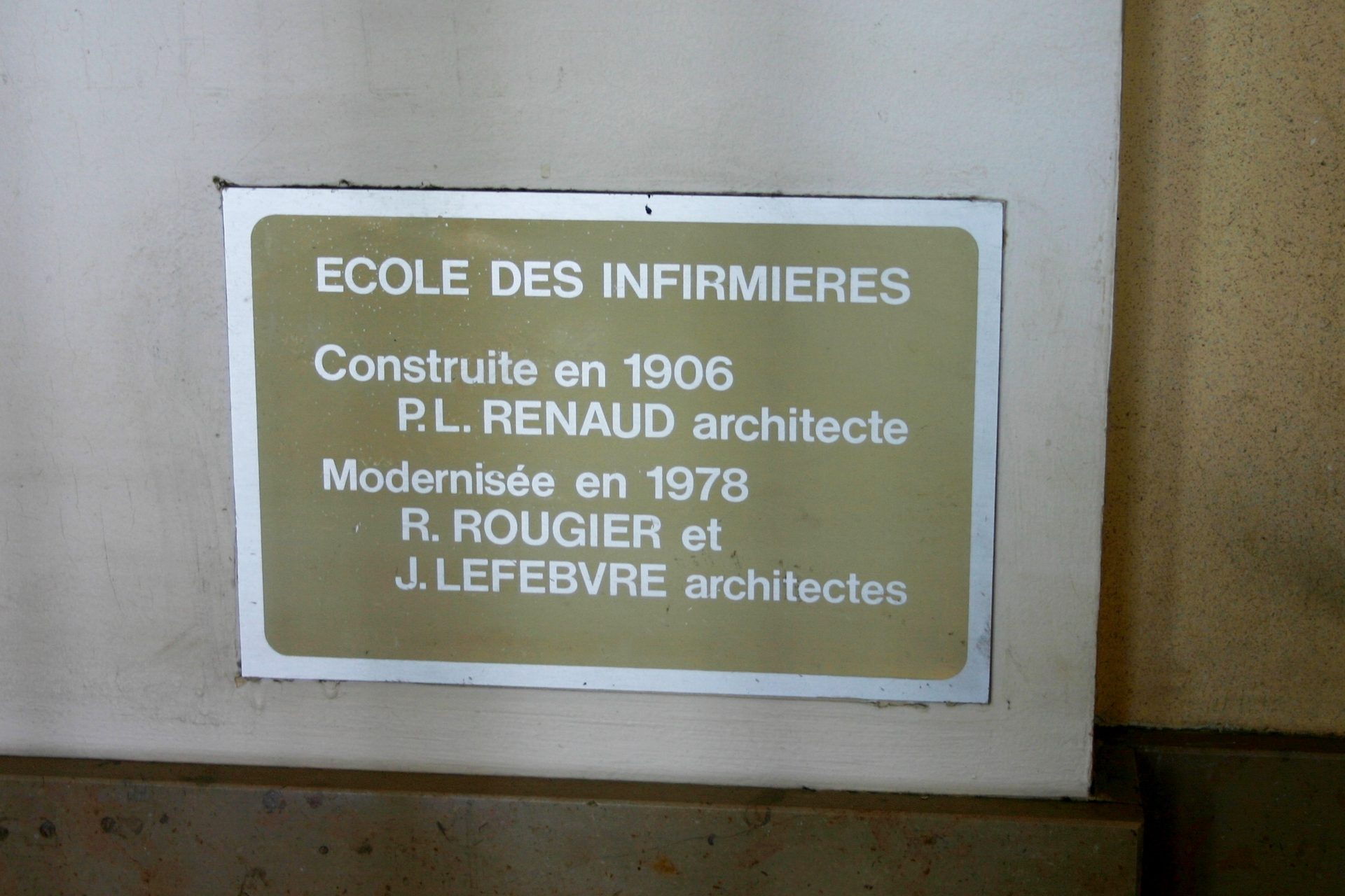 Ecole%20des%20Infirmieres%20de%20l%27Assistance%20Publique%2C%20Hopital%20de%20la%20Salpetriere%2C%20Paris%20-%2003.JPG